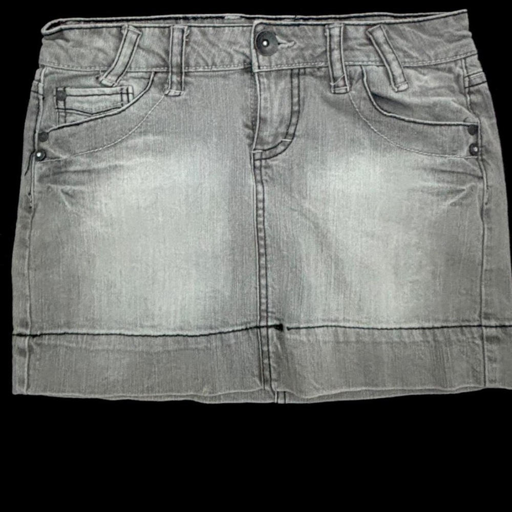 grey jean skirt